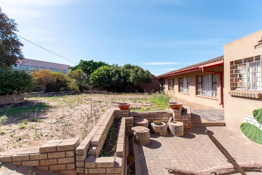 3 Bedroom Property for Sale in Vredenburg Western Cape